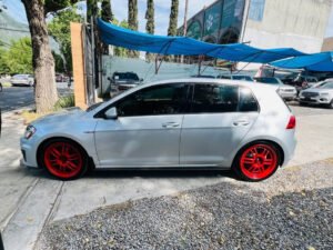 Volskwagen Golf 2017 (068538)