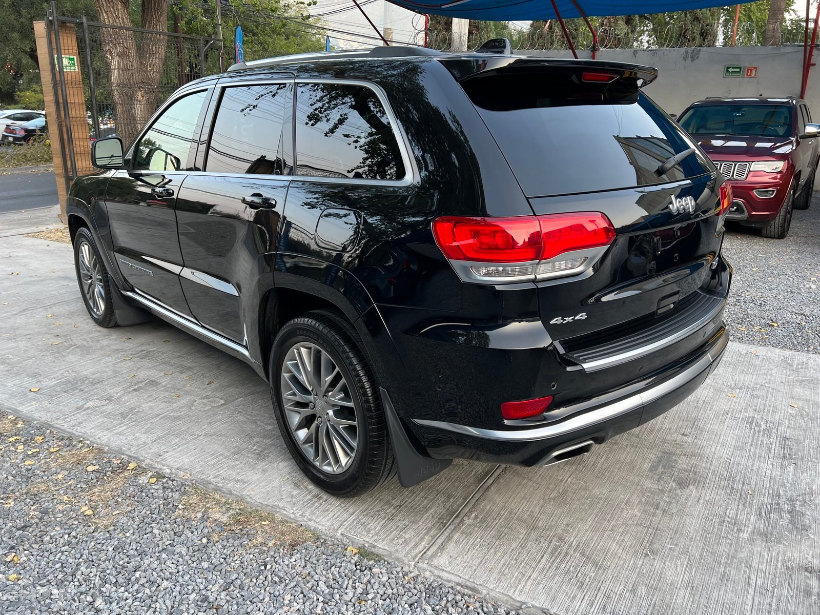 Jeep Grand Cherokee Summit Negra (944376) 2017