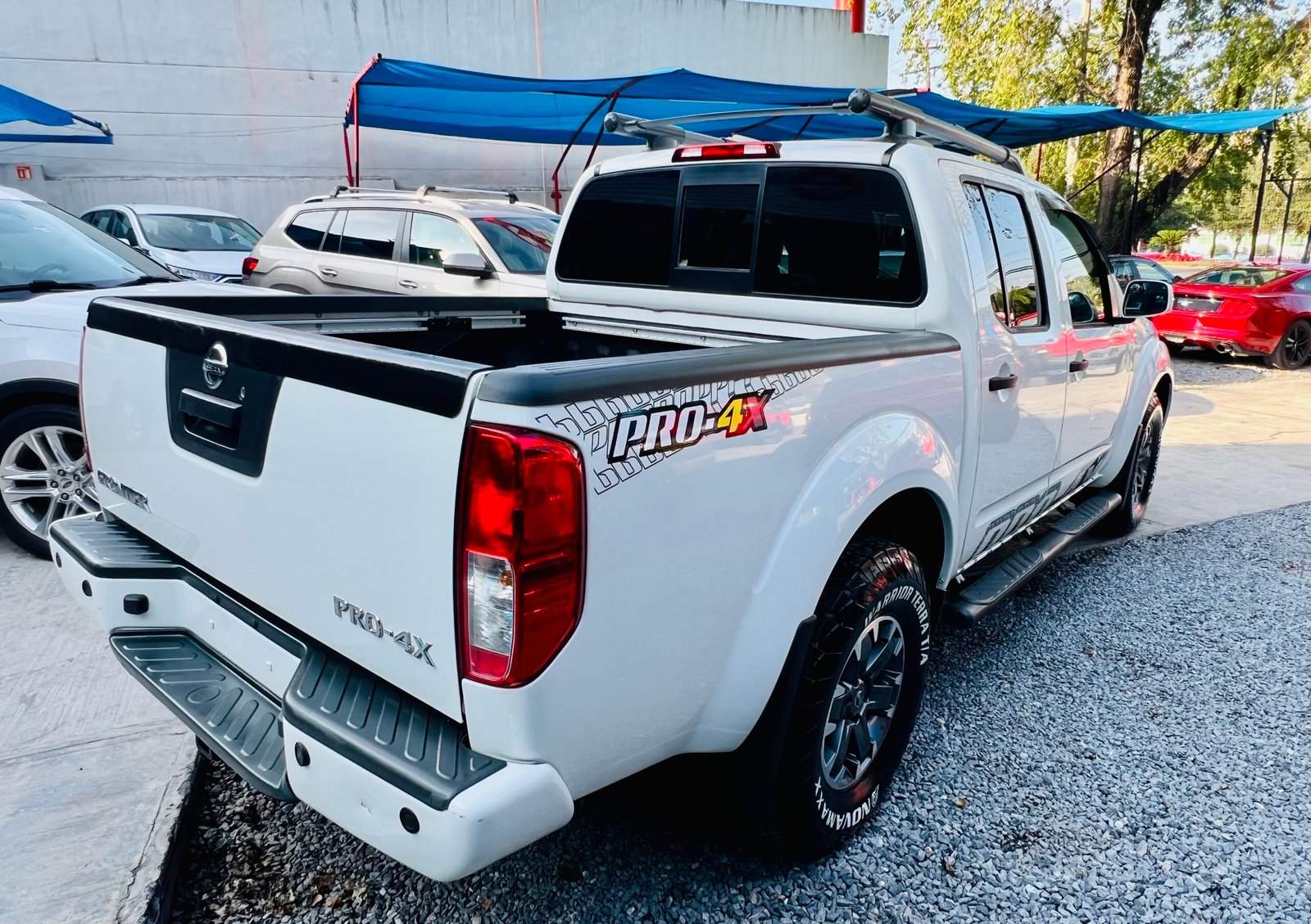 Nissan Frontier PRO-4X 2018 (763120)