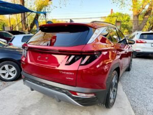 Hyundai	Tucson Limited Tech (208759)