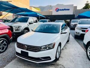 VW Passat SE 2017 (038111)