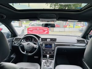 Volkswagen Passat GTI 2018 (050742)