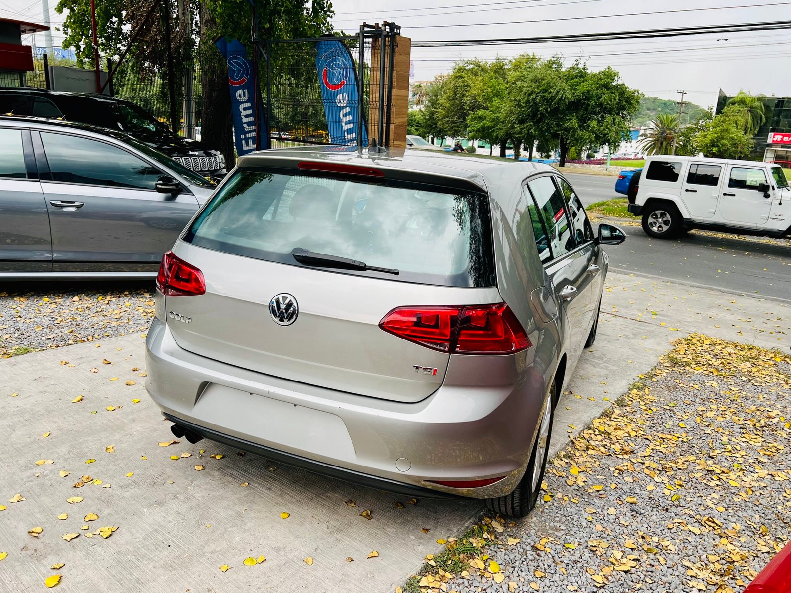 Volkswagen Golf 2017 (020010)