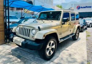 Jeep Wrangler JK Unlimited Sahara  (809301)