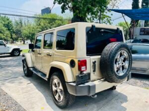 Jeep Wrangler JK Unlimited Sahara  (809301)