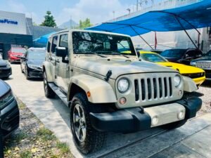 Jeep Wrangler JK Unlimited Sahara  (809301)